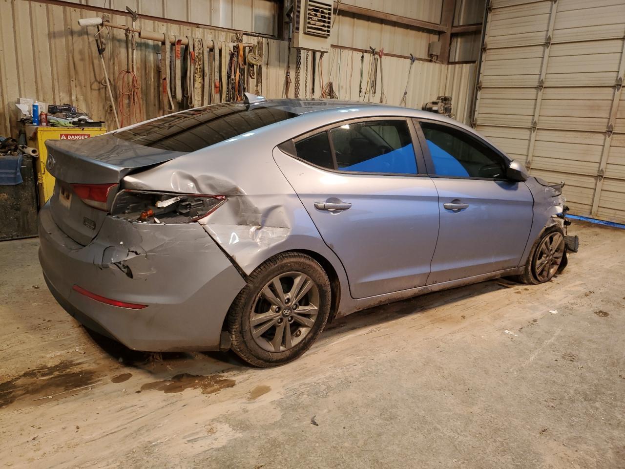 2017 HYUNDAI ELANTRA SE - Фото 3