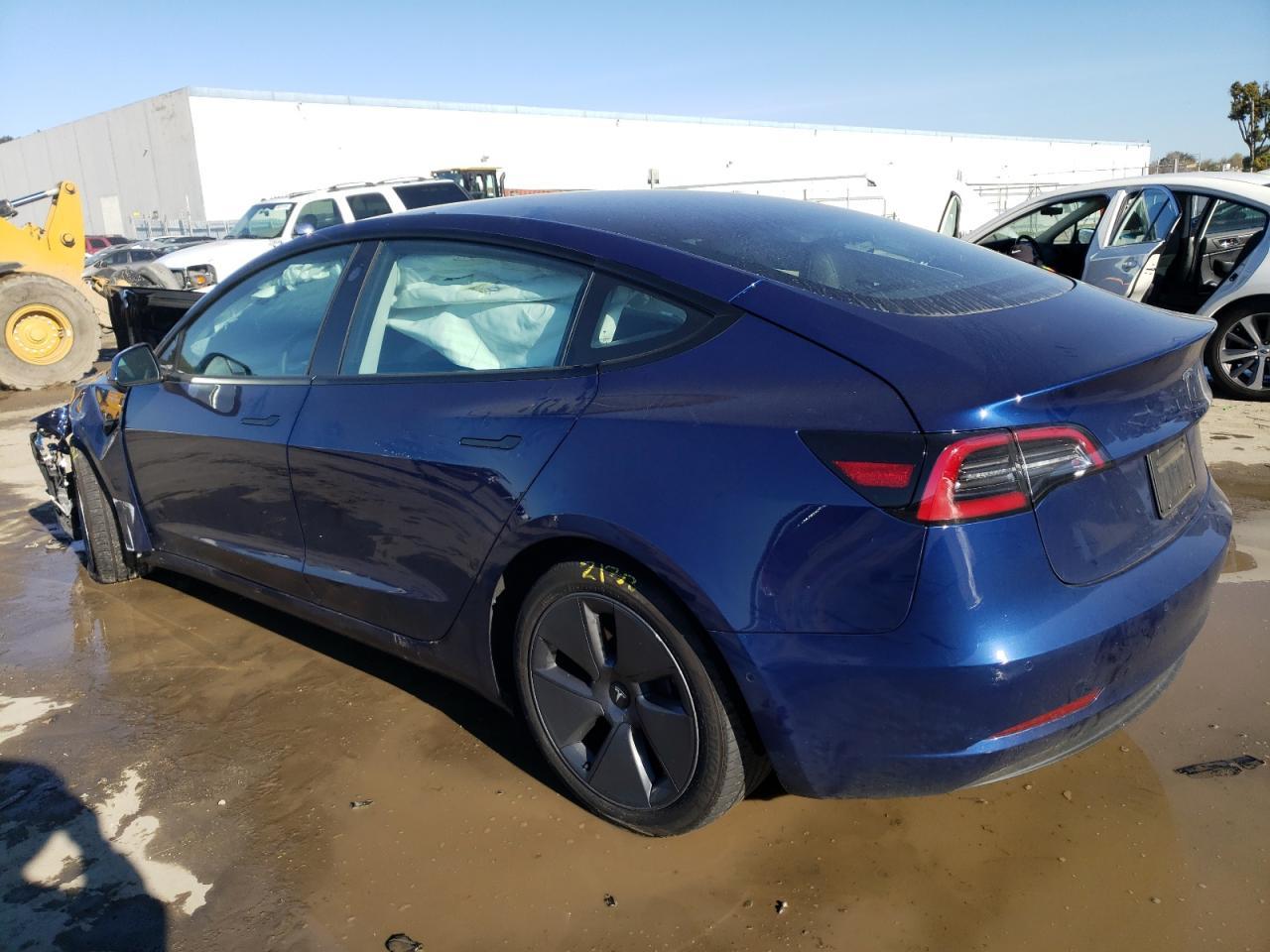 2022 TESLA MODEL 3 - Image 2