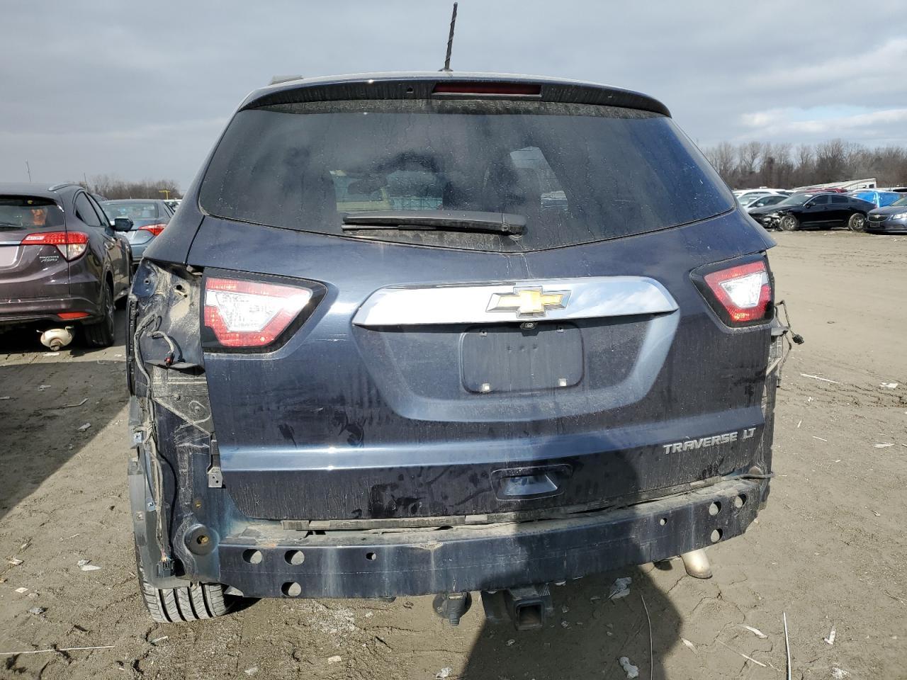 2015 CHEVROLET TRAVERSE L - Image 6