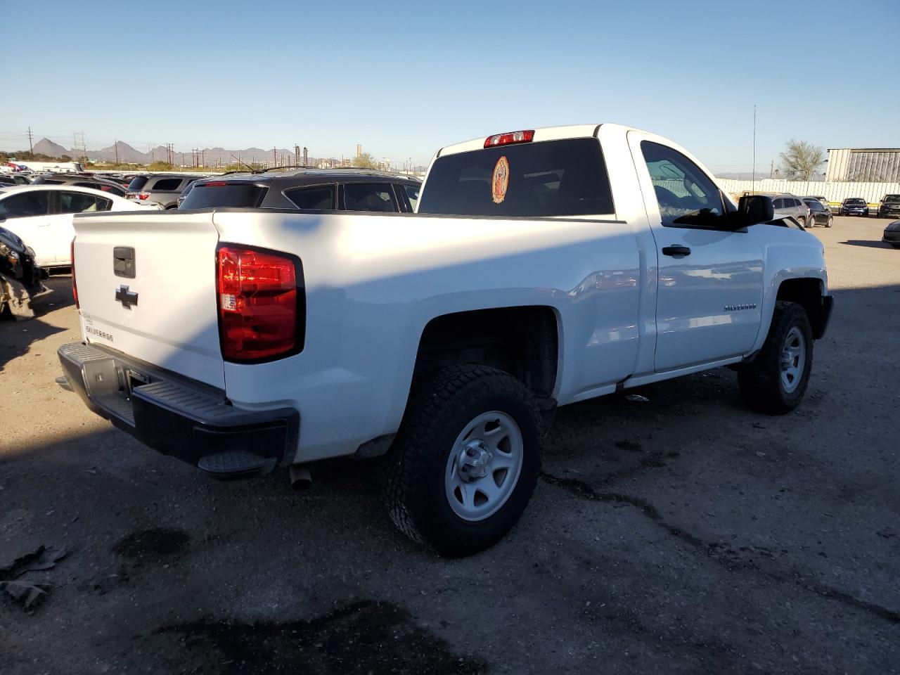 2017 CHEVROLET SILVERADO - Image 3