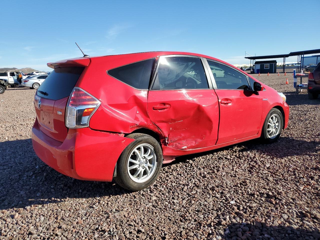 2016 TOYOTA PRIUS V - Фото 3