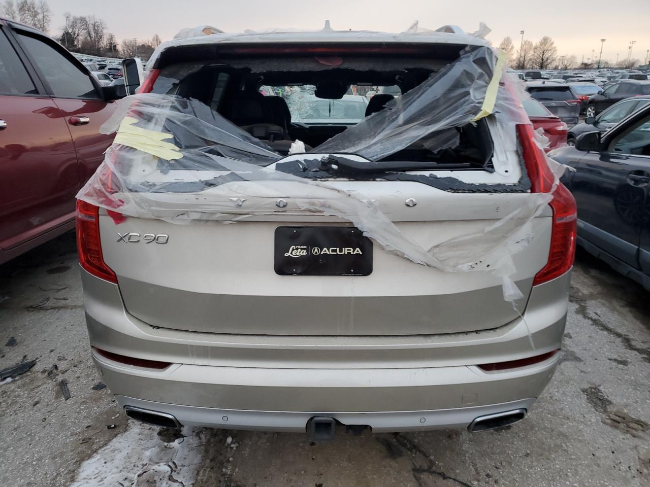 2016 VOLVO XC90 T6 - Image 6