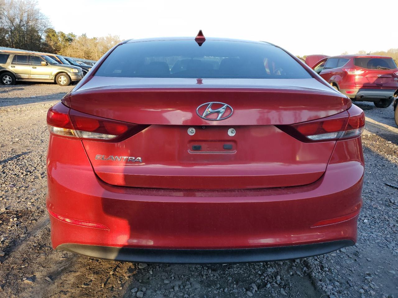2018 HYUNDAI ELANTRA SE - Image 6