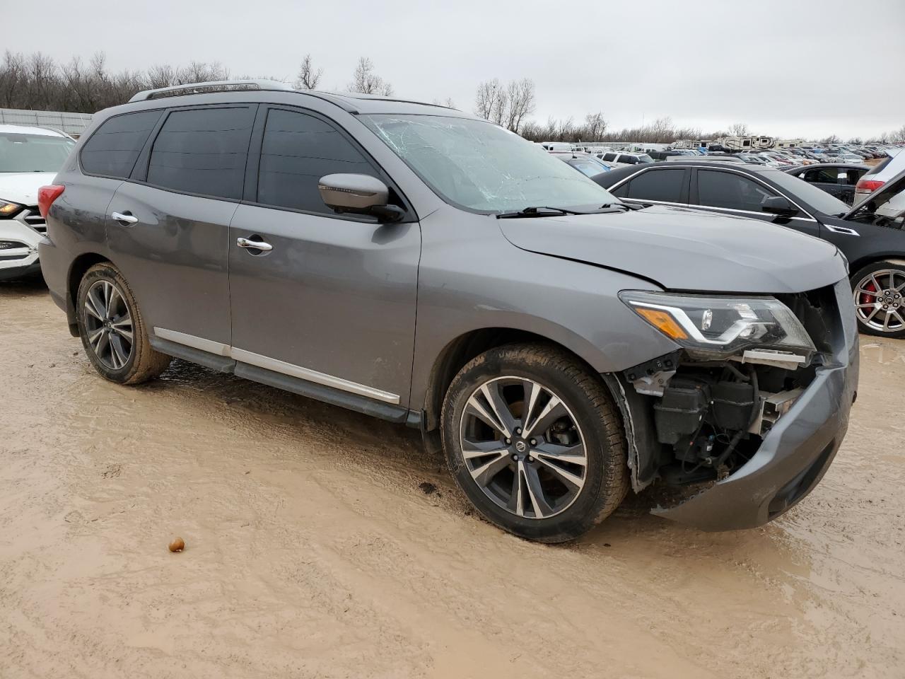 2017 NISSAN PATHFINDER - Image 4