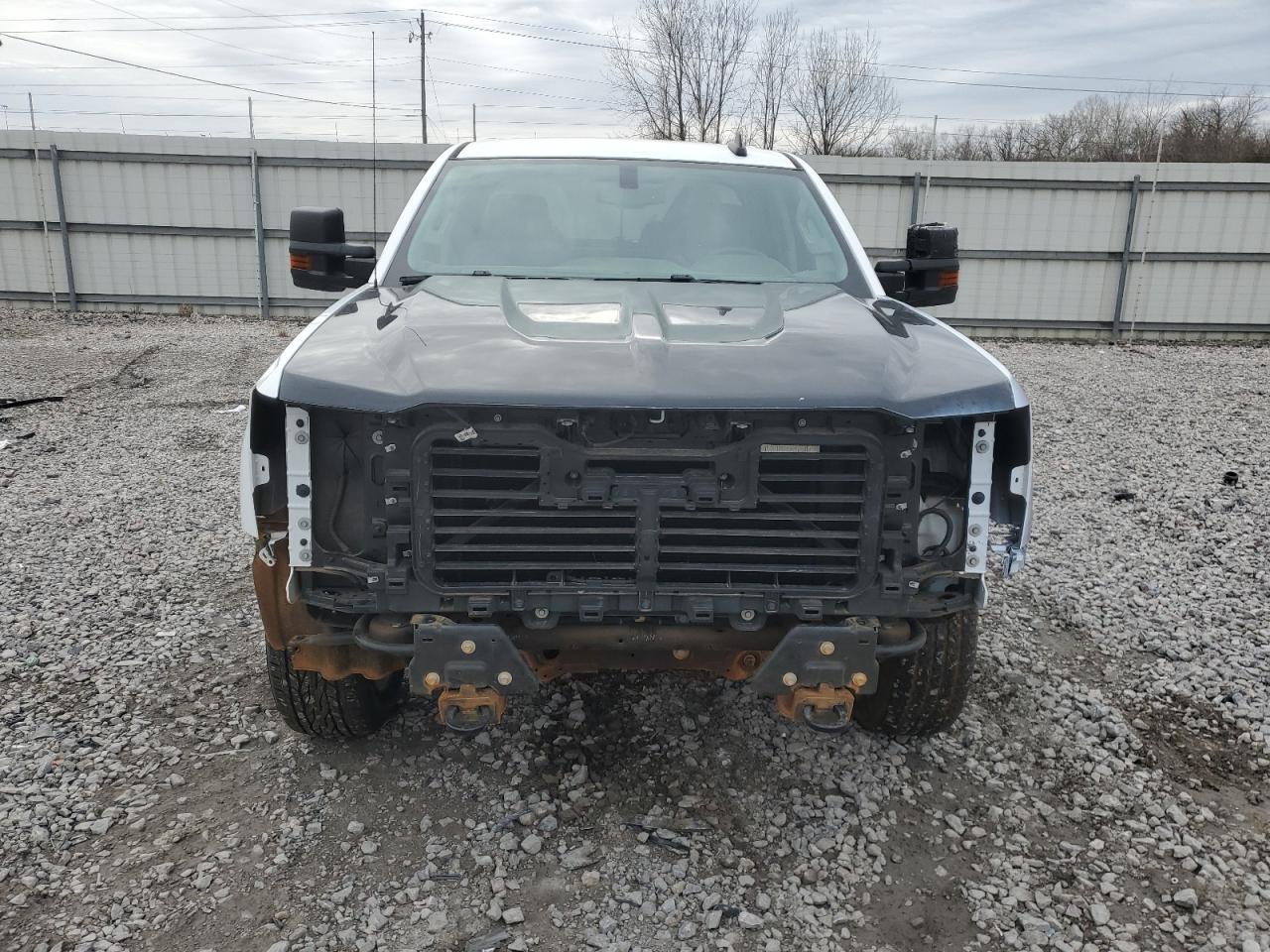 2018 CHEVROLET SILVERADO - Фото 5