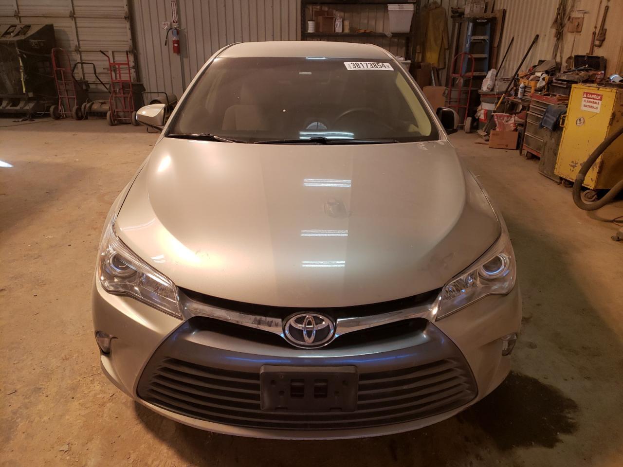 2017 TOYOTA CAMRY LE - Image 5