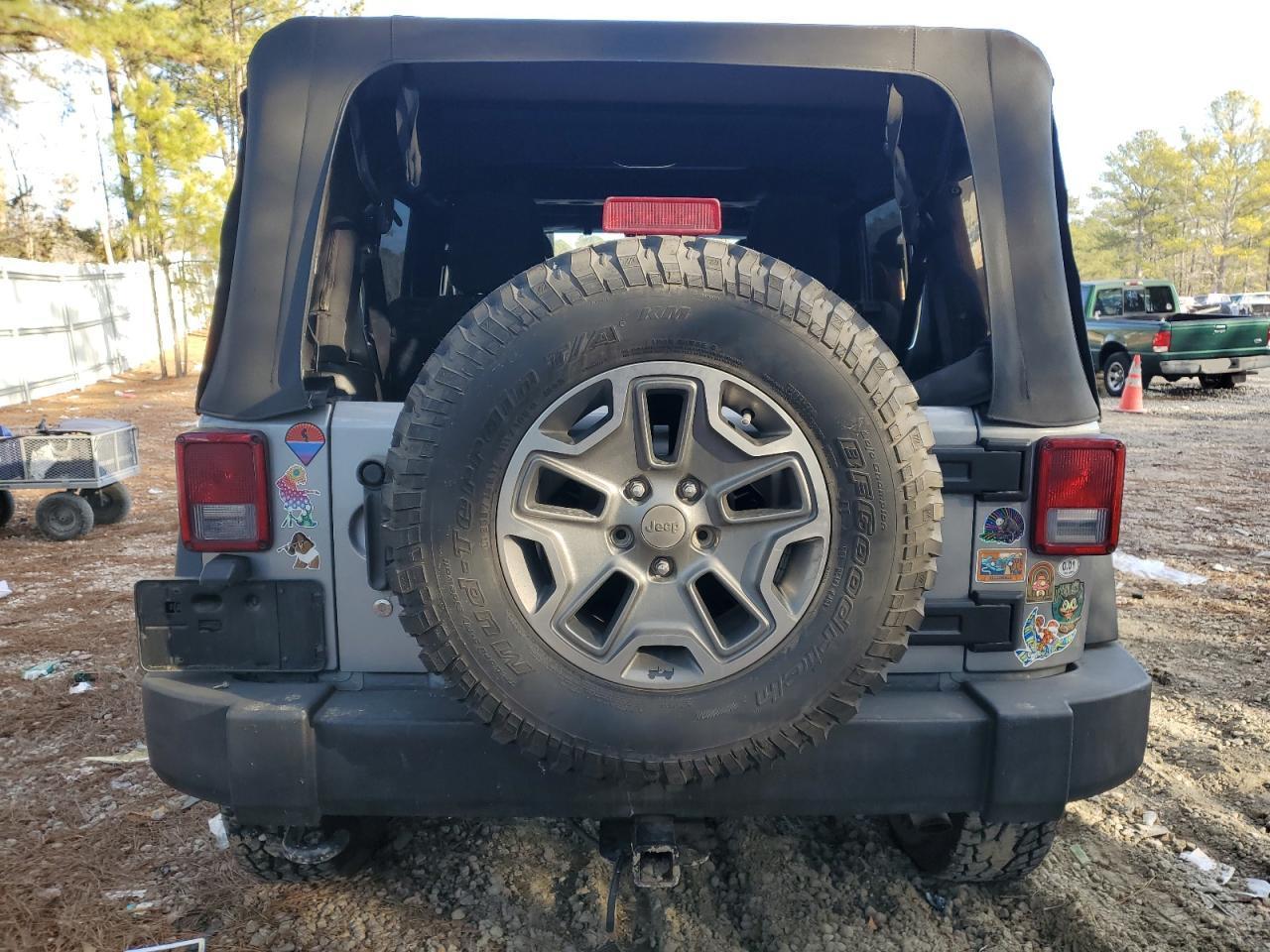 2014 JEEP WRANGLER U - Фото 6