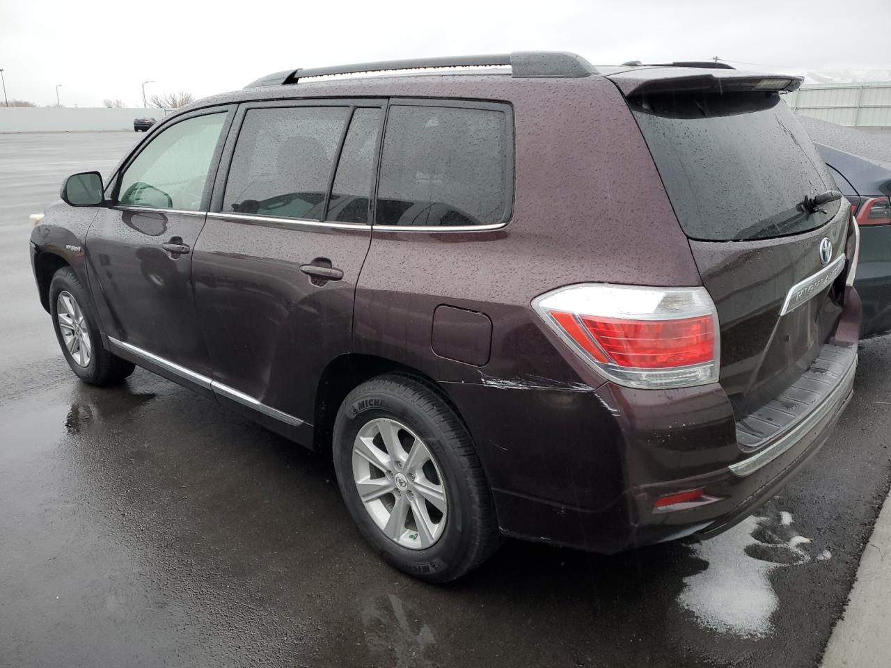 2012 TOYOTA HIGHLANDER - Image 2