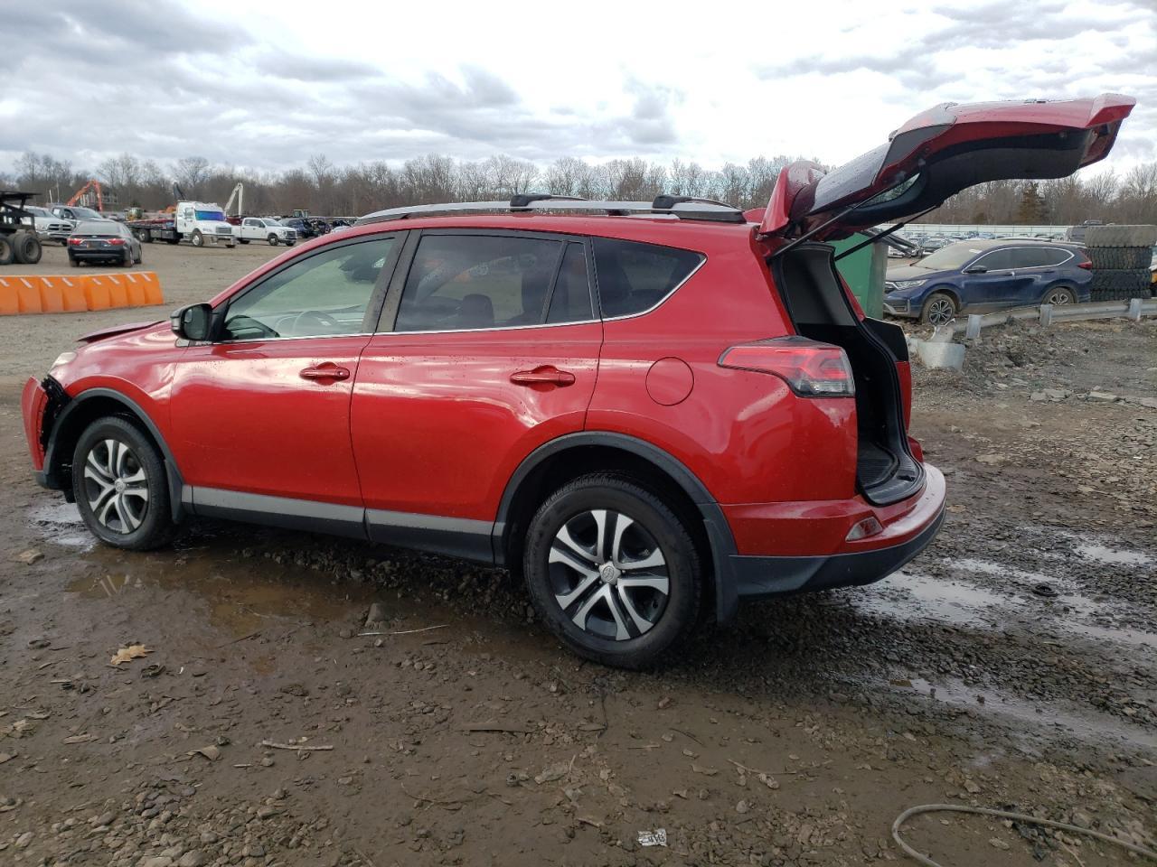 2017 TOYOTA RAV4 LE - Image 2
