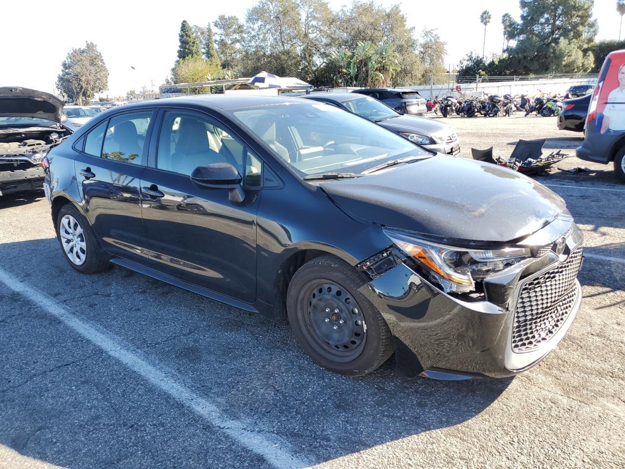 2021 TOYOTA COROLLA LE - Фото 4