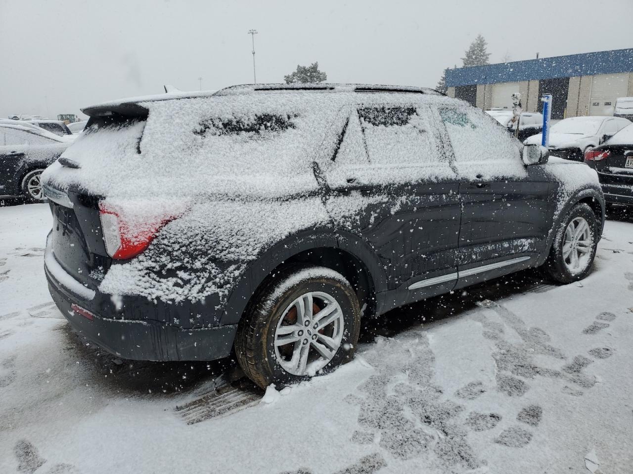 2022 FORD EXPLORER X - Фото 3