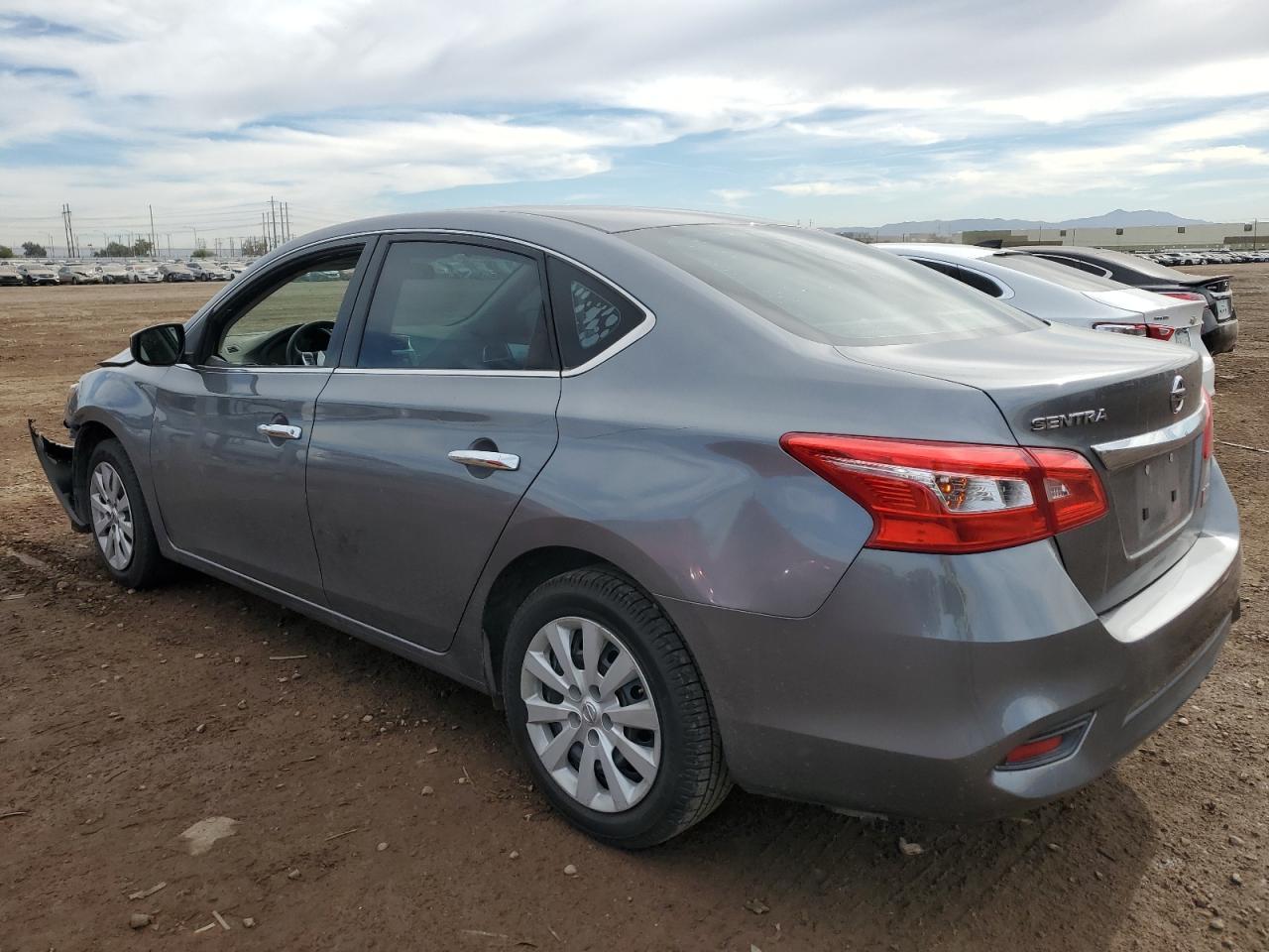 2017 NISSAN SENTRA S - Фото 2