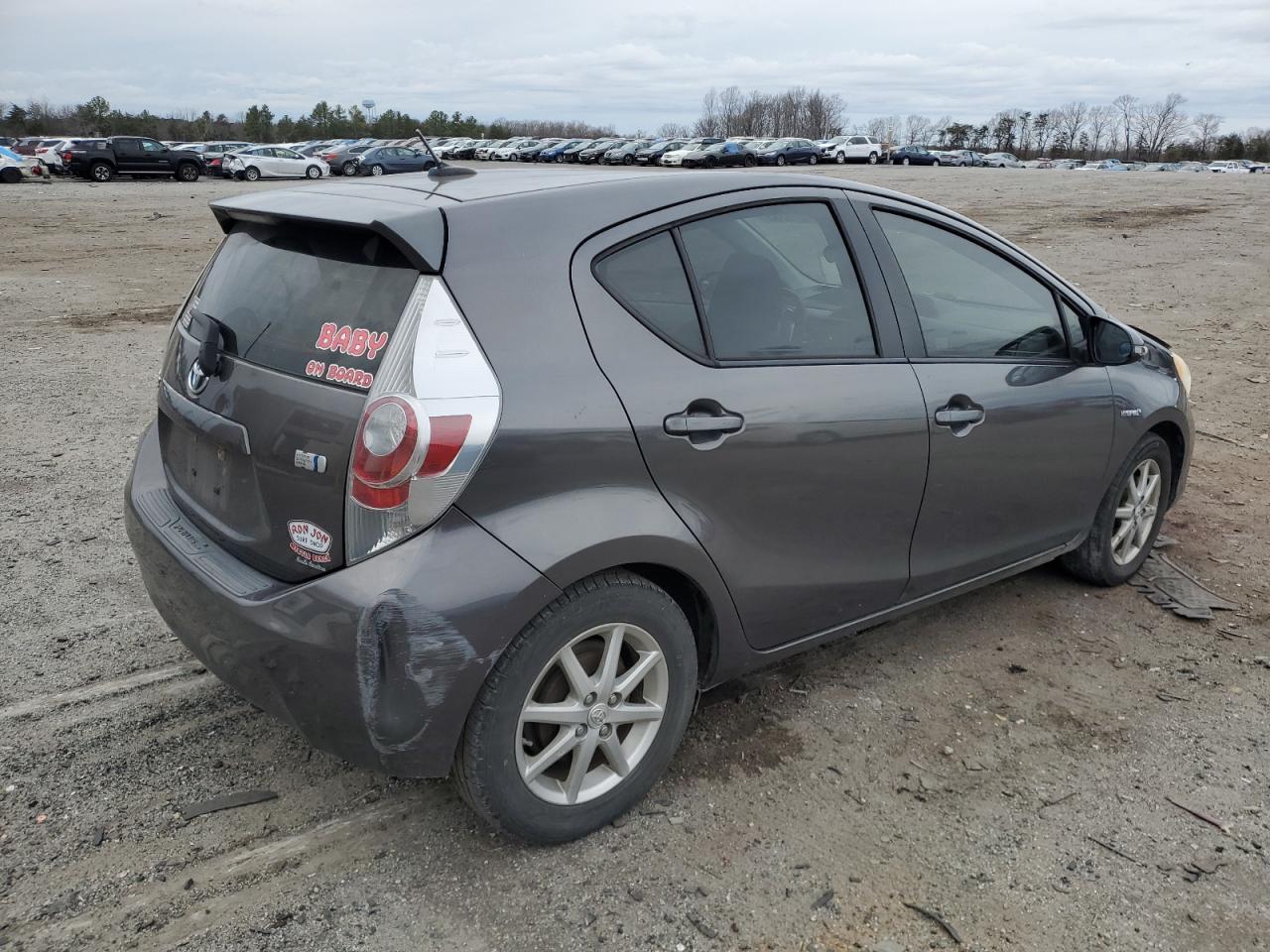 2013 TOYOTA PRIUS C - Фото 3