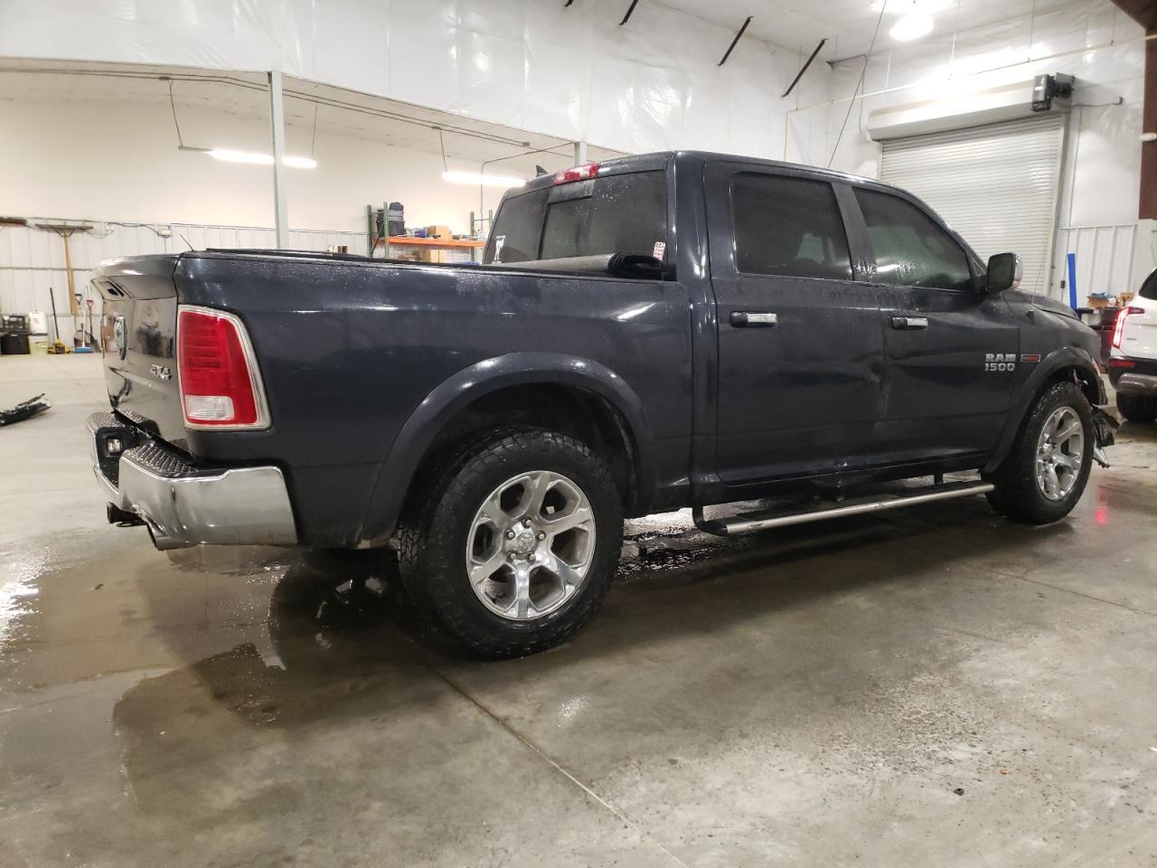 2015 RAM 1500 LARAM - Фото 3