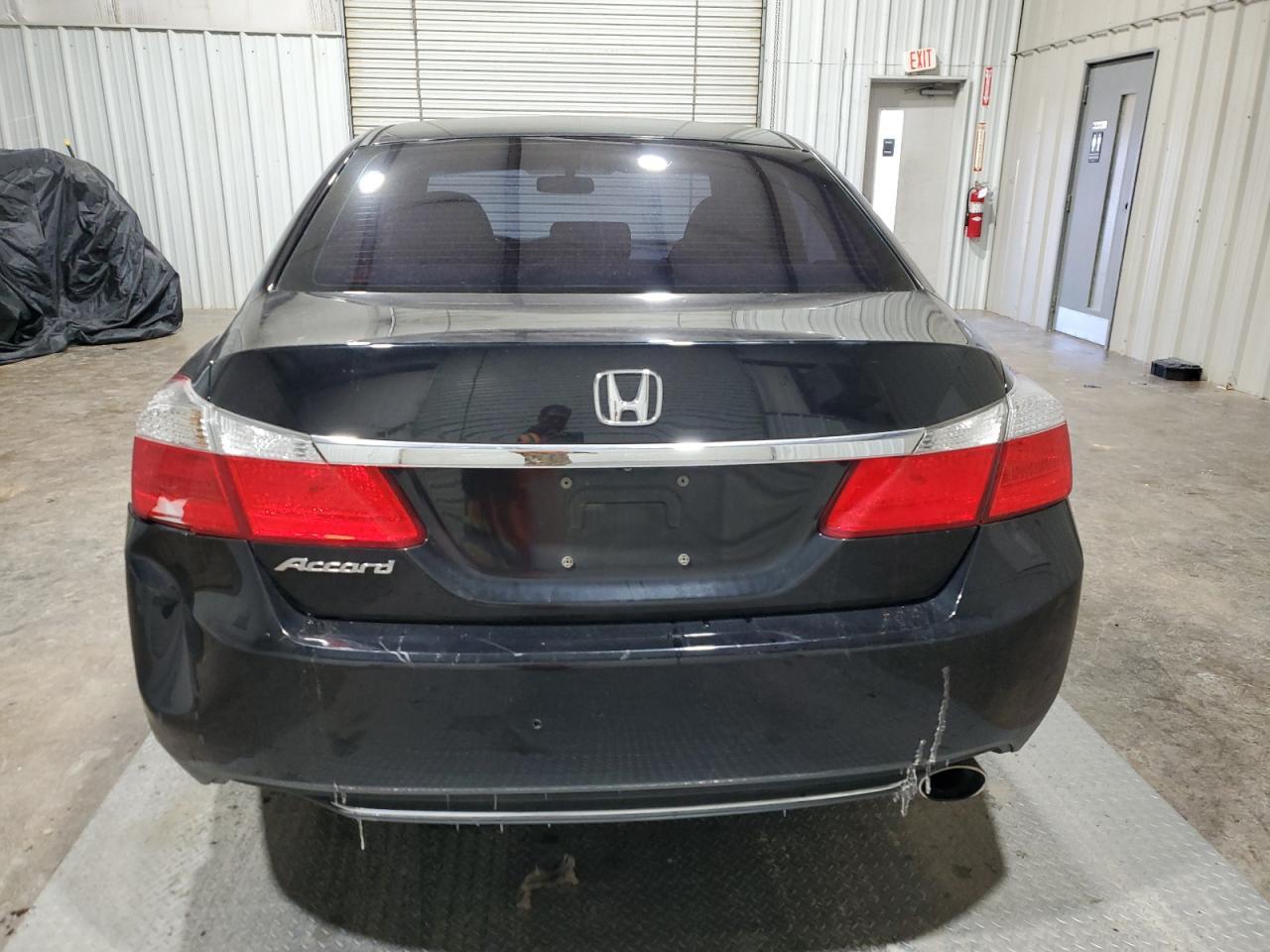 2014 HONDA ACCORD LX - Image 6