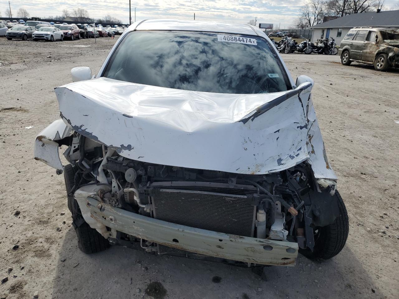 2016 NISSAN VERSA S - Фото 5