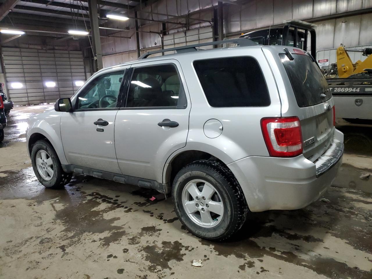 2012 FORD ESCAPE XLT - Фото 2