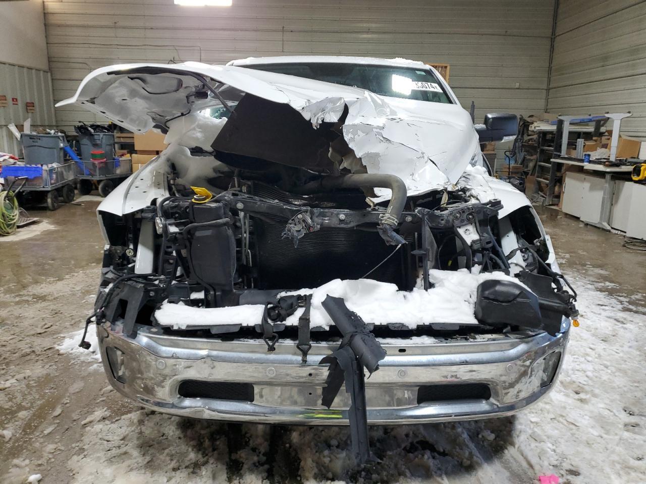 2017 RAM 1500 SLT - Image 5