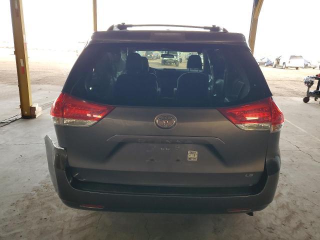 2012 Toyota Sienna Le - Фото 6