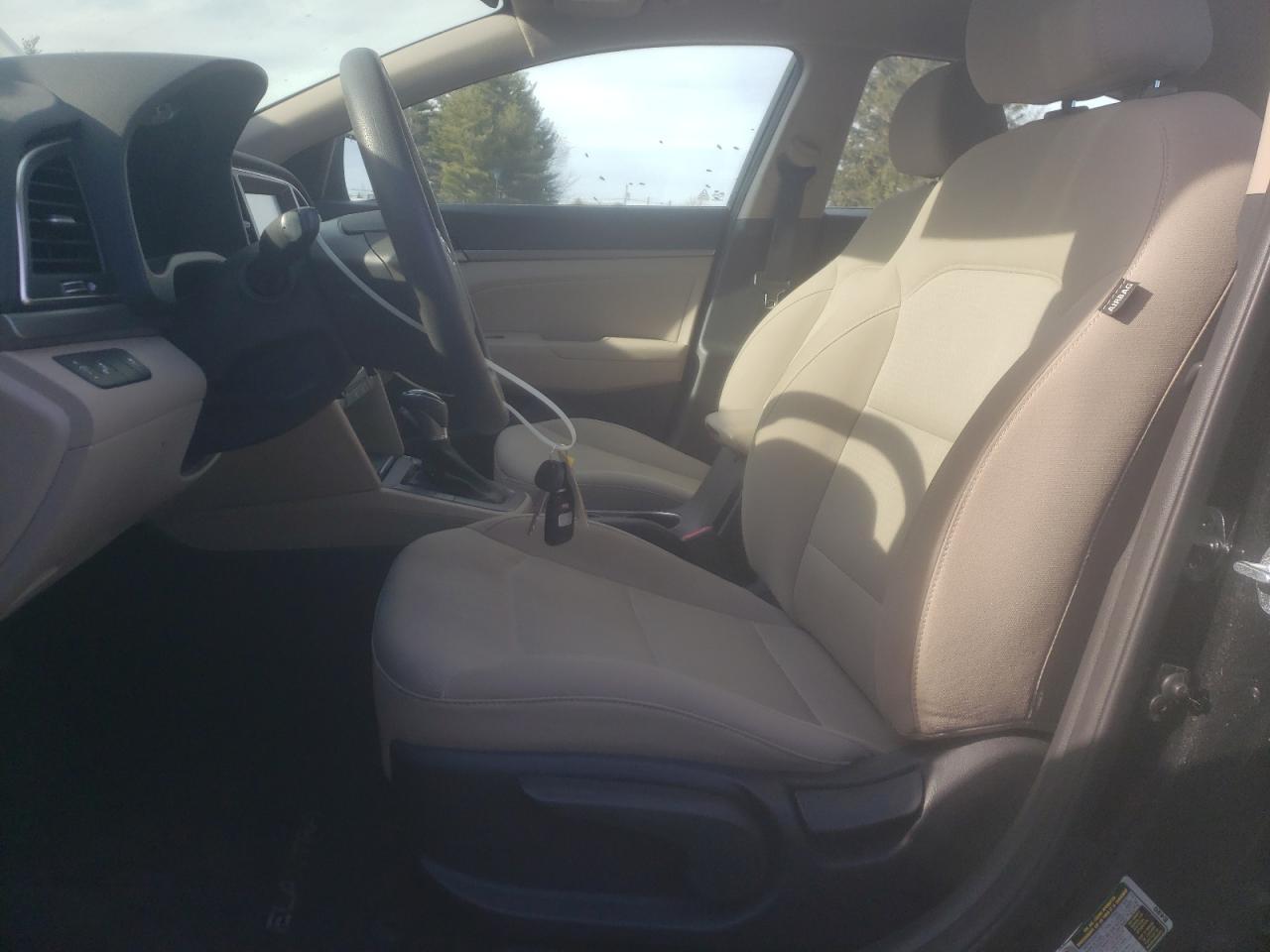 2018 HYUNDAI ELANTRA SE - Image 7