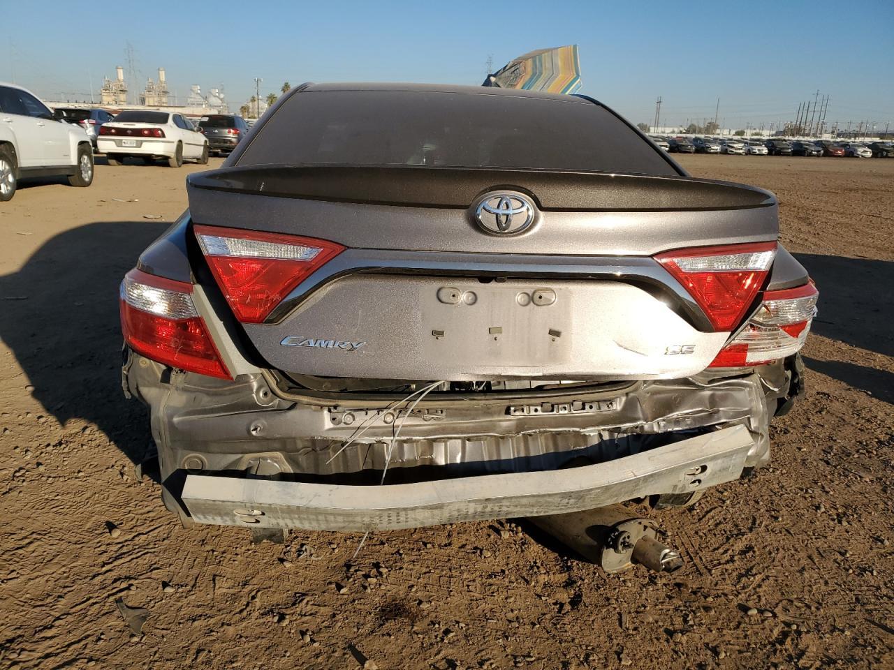 2017 TOYOTA CAMRY LE - Image 6
