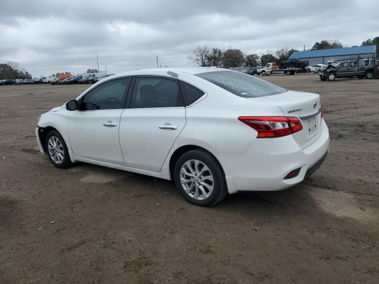 2018 NISSAN SENTRA S - Фото 2