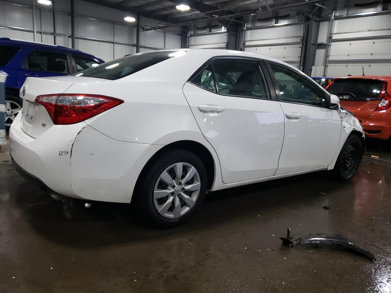 2015 TOYOTA COROLLA L - Фото 3