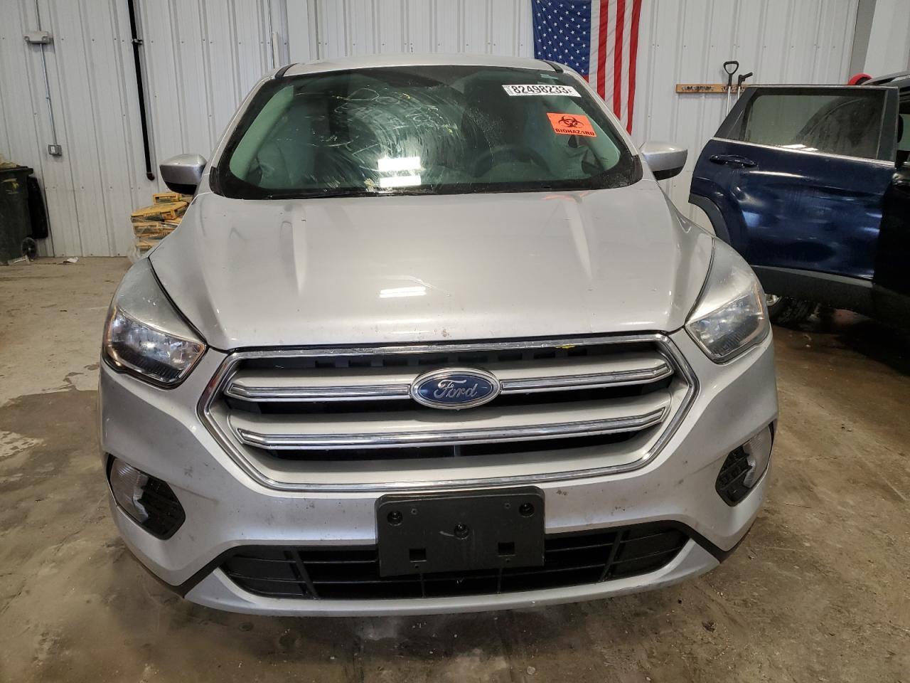 2017 FORD ESCAPE SE - Фото 5