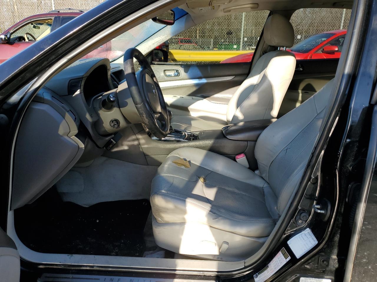 2012 INFINITI G37 BASE - Image 7