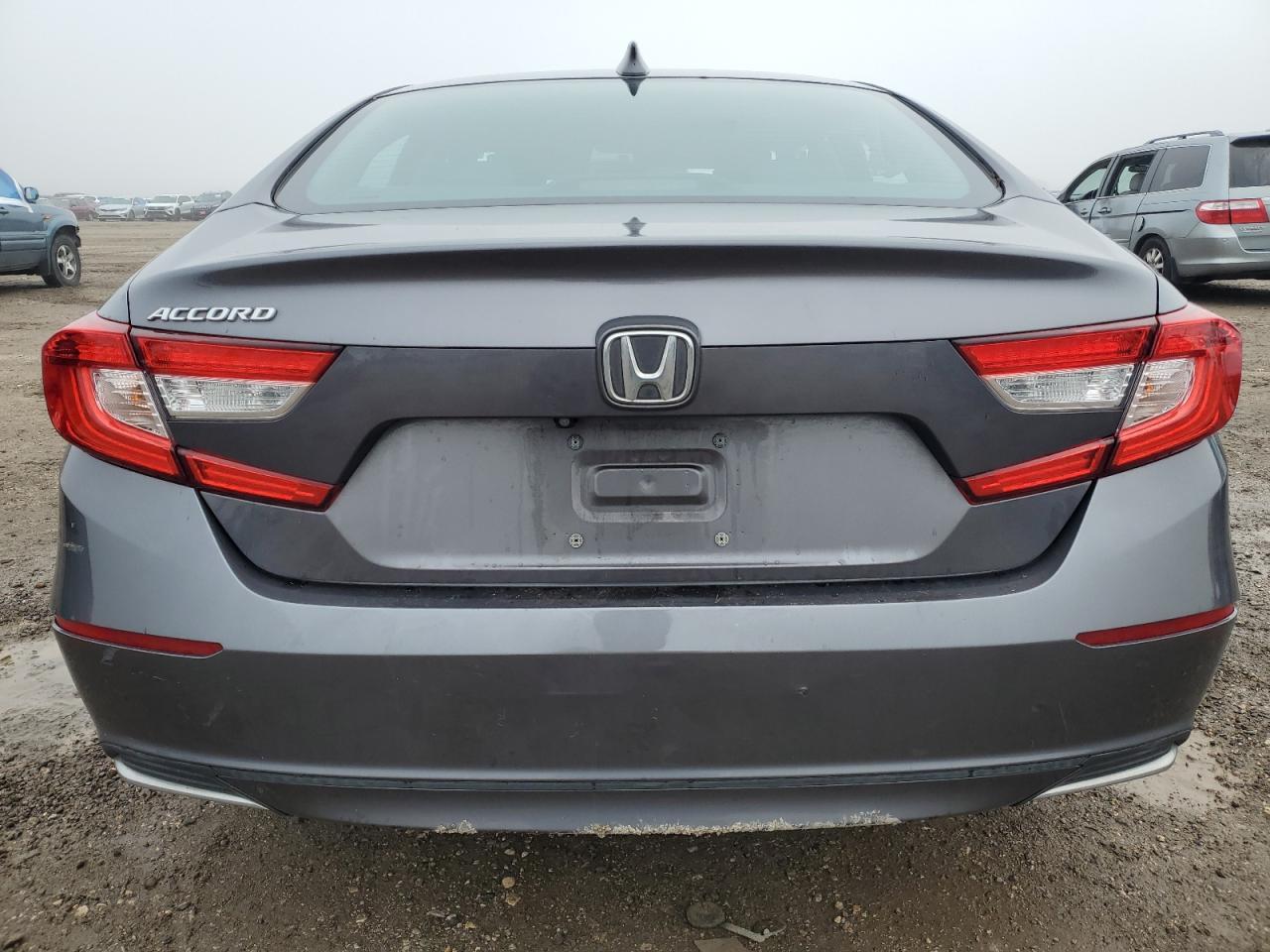 2018 HONDA ACCORD LX - Image 6