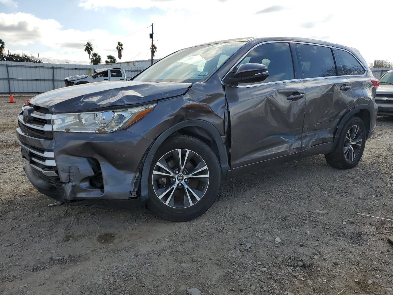 2018 TOYOTA HIGHLANDER