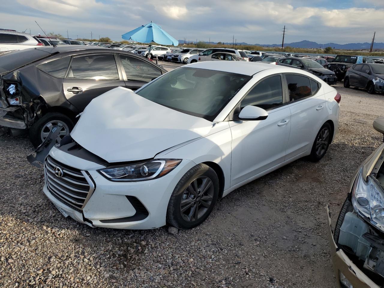 2018 HYUNDAI ELANTRA SE