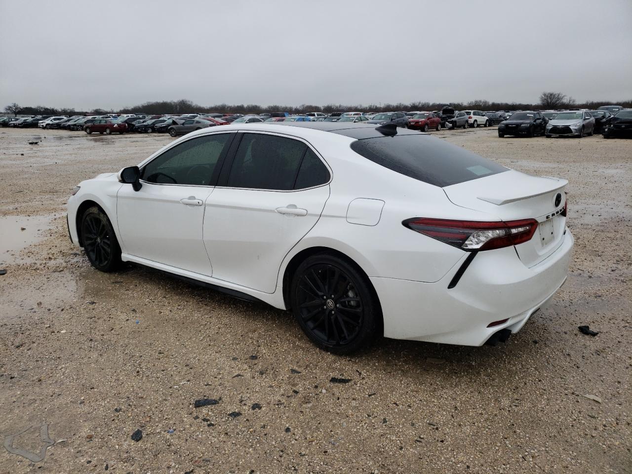 2021 TOYOTA CAMRY XSE - Фото 2