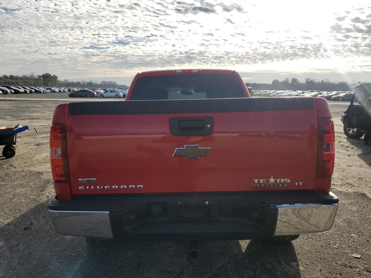 2012 CHEVROLET SILVERADO - Image 6