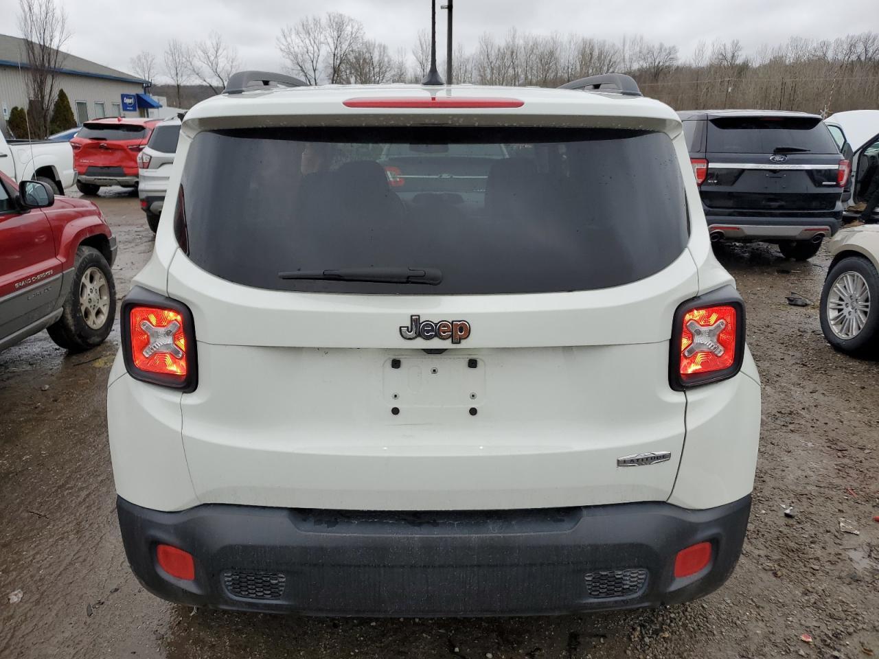 2016 JEEP RENEGADE L - Фото 6