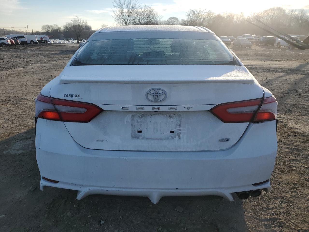 2018 TOYOTA CAMRY L - Image 6
