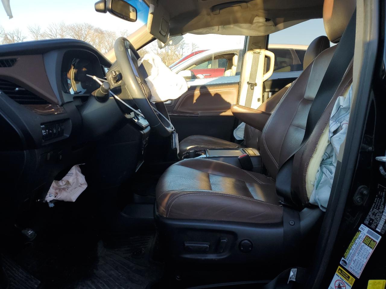 2015 TOYOTA SIENNA XLE - Фото 7