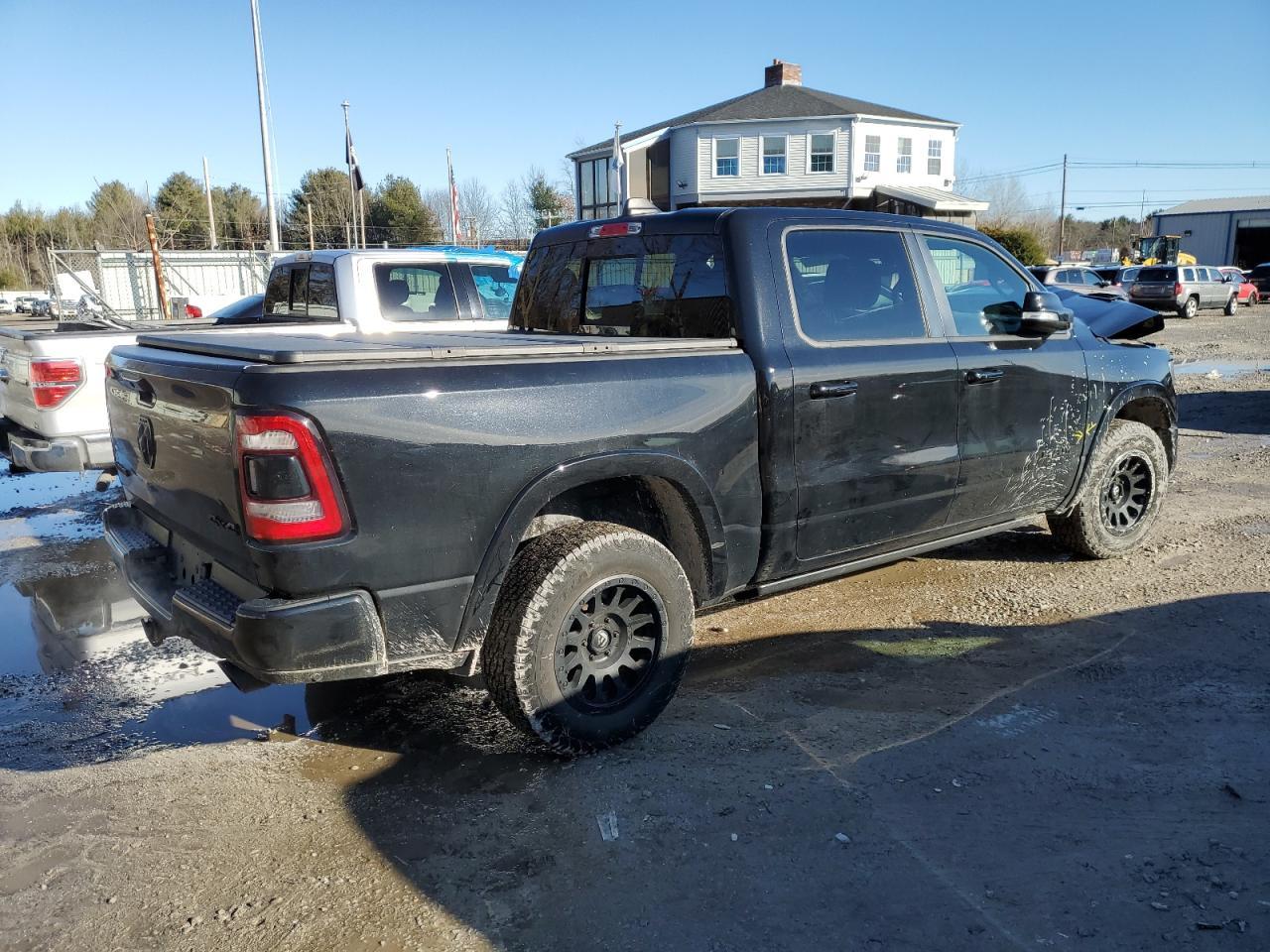 2019 RAM 1500 LARAM - Фото 3