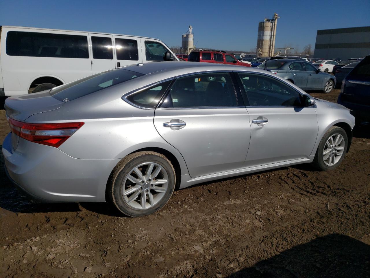 2014 TOYOTA AVALON BAS - Image 3