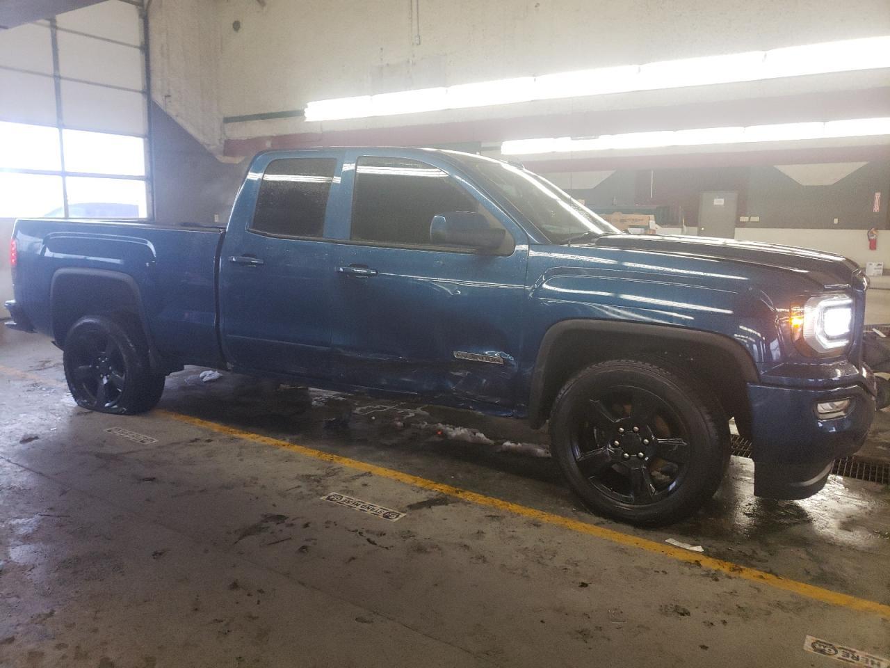2017 GMC SIERRA K15 - Фото 4