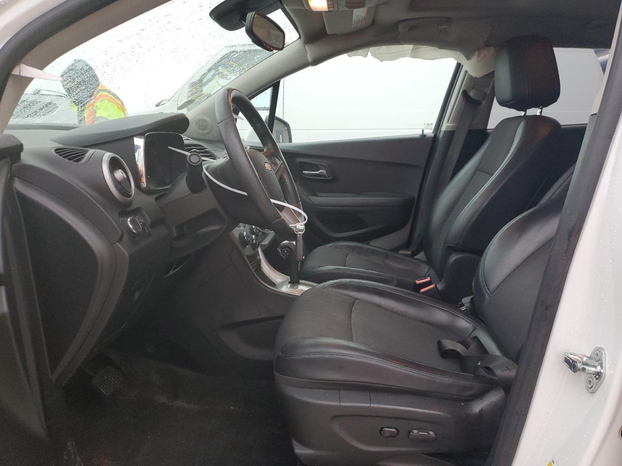 2015 CHEVROLET TRAX 1LT - Image 7