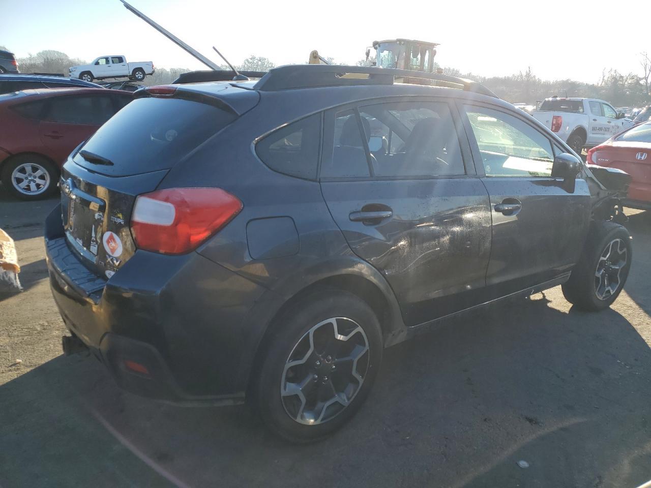 2015 SUBARU XV CROSSTR - Image 3