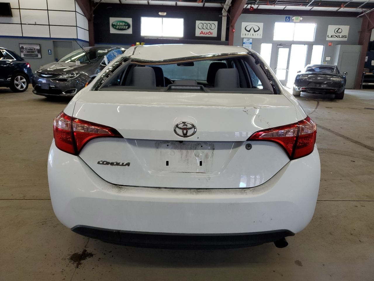 2018 TOYOTA COROLLA L - Image 6