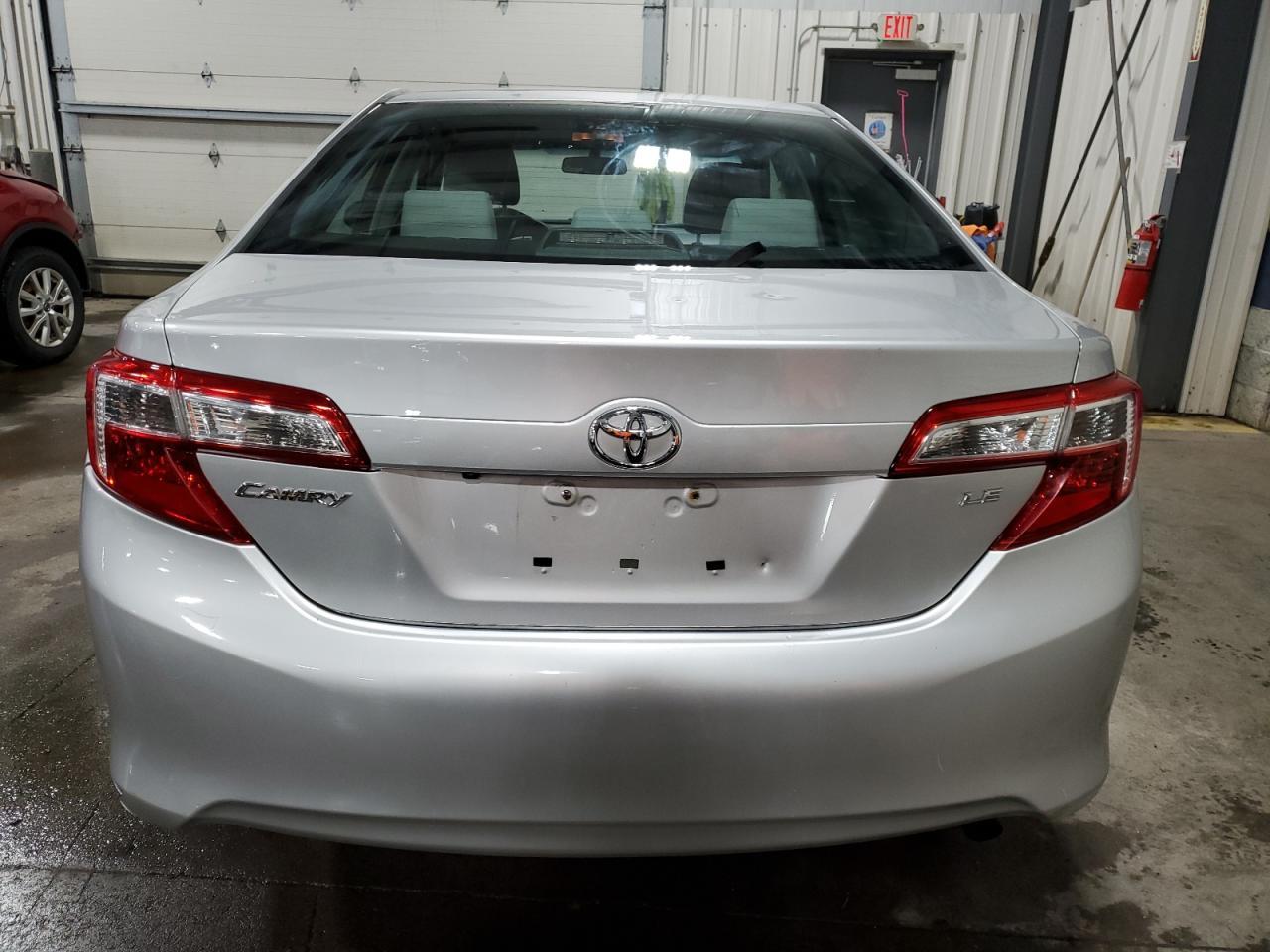 2014 TOYOTA CAMRY L - Image 6
