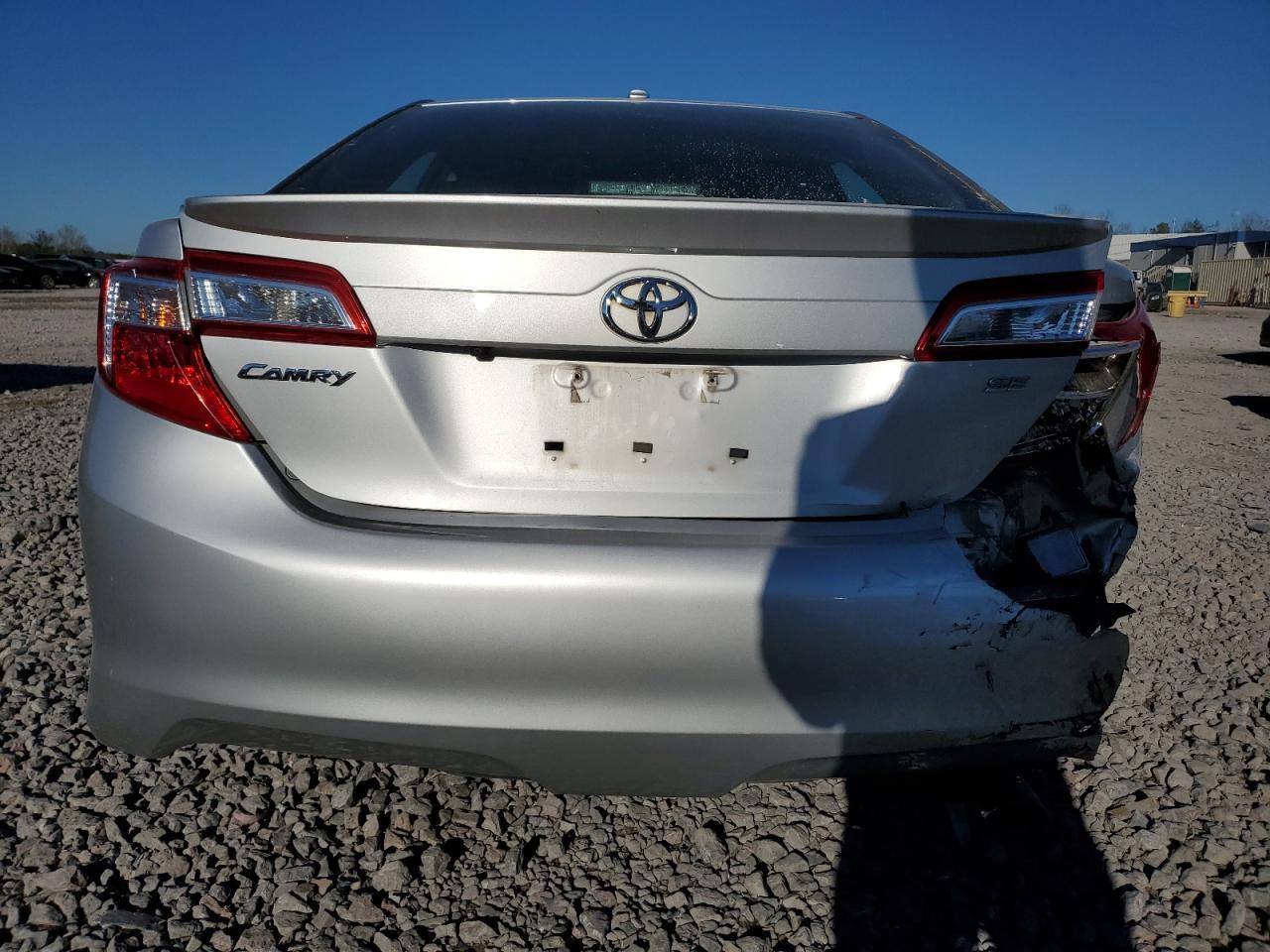 2014 TOYOTA CAMRY L - Фото 6