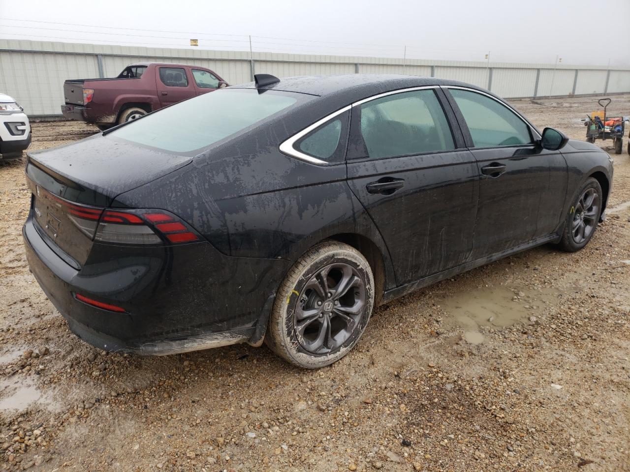 2024 HONDA ACCORD EX - Image 3