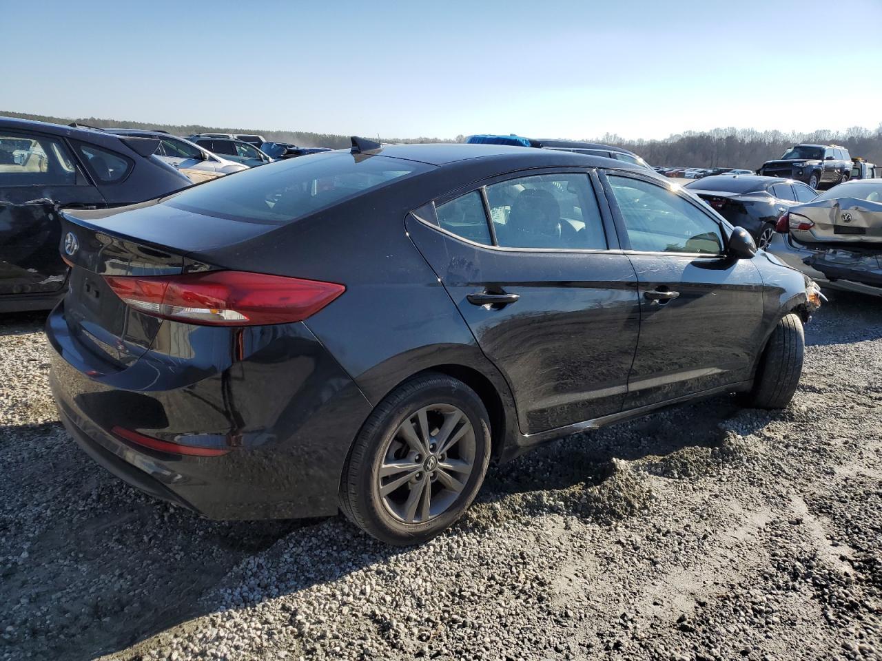 2018 HYUNDAI ELANTRA SE - Image 3