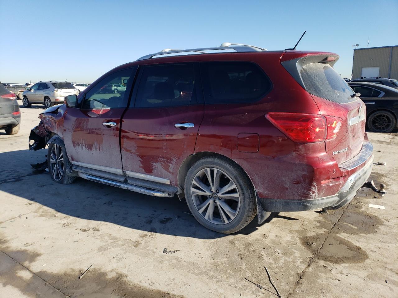 2018 NISSAN PATHFINDER - Image 2