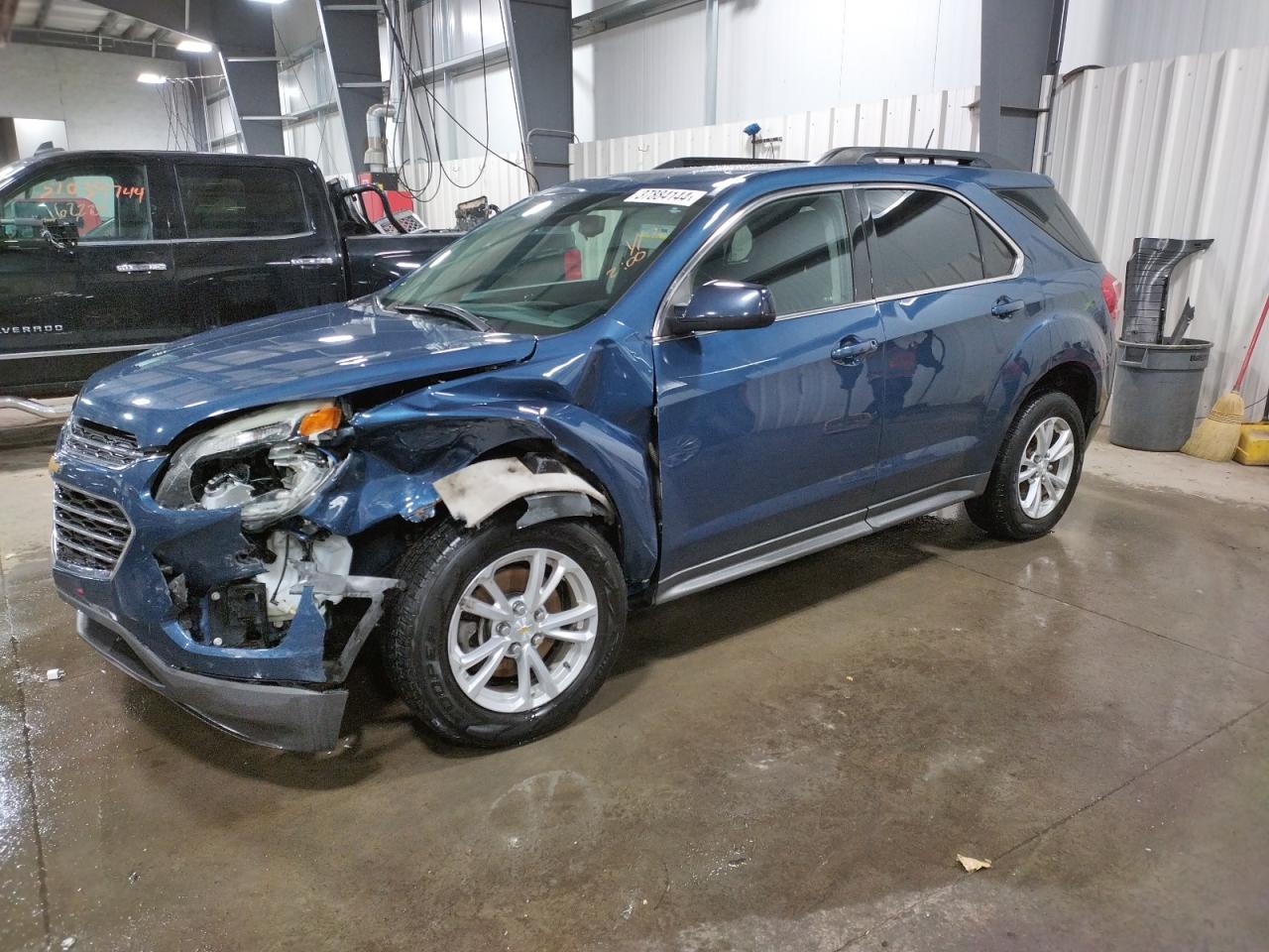 2017 CHEVROLET EQUINOX LT car image