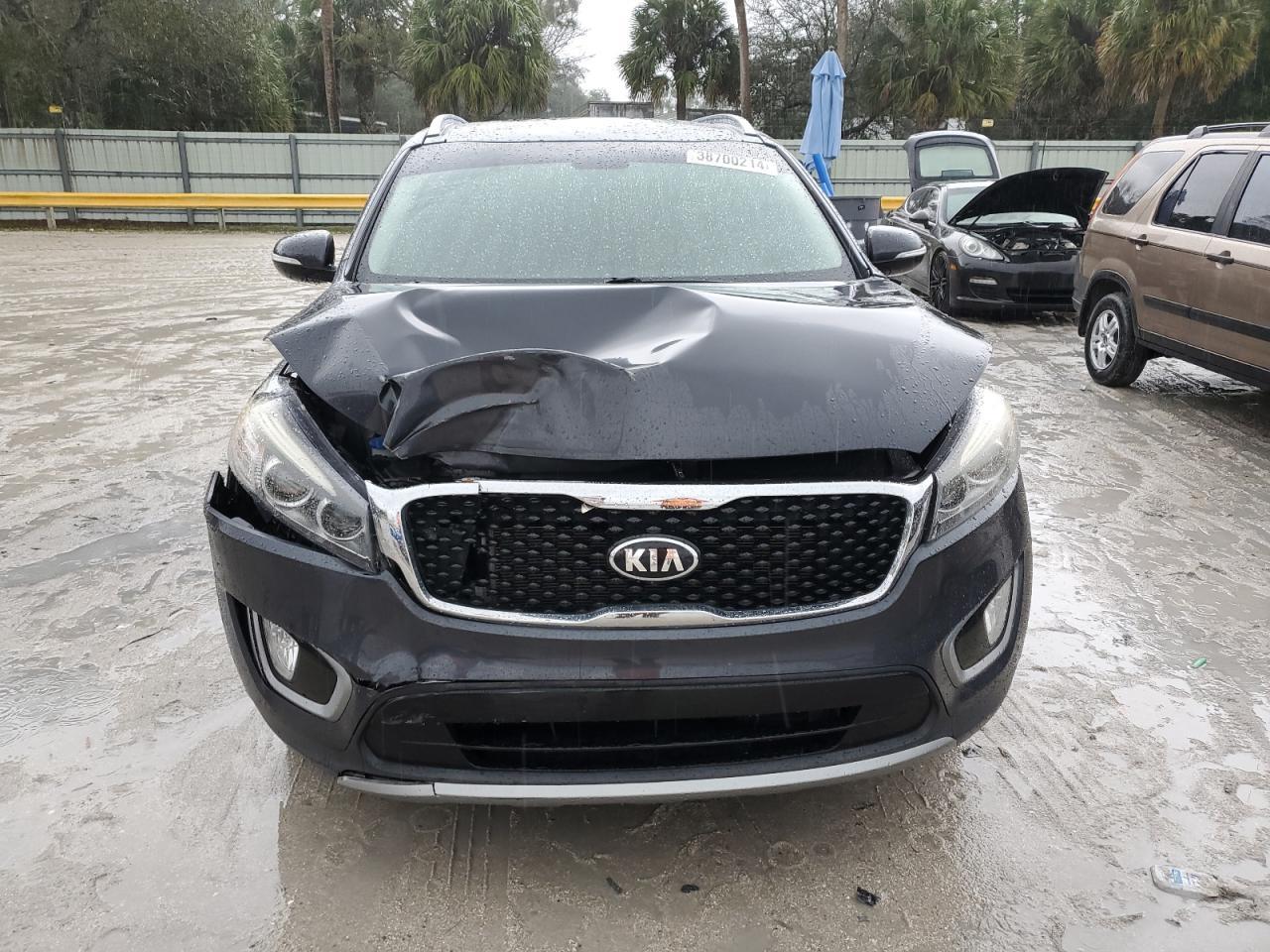 2016 KIA SORENTO EX - Image 5